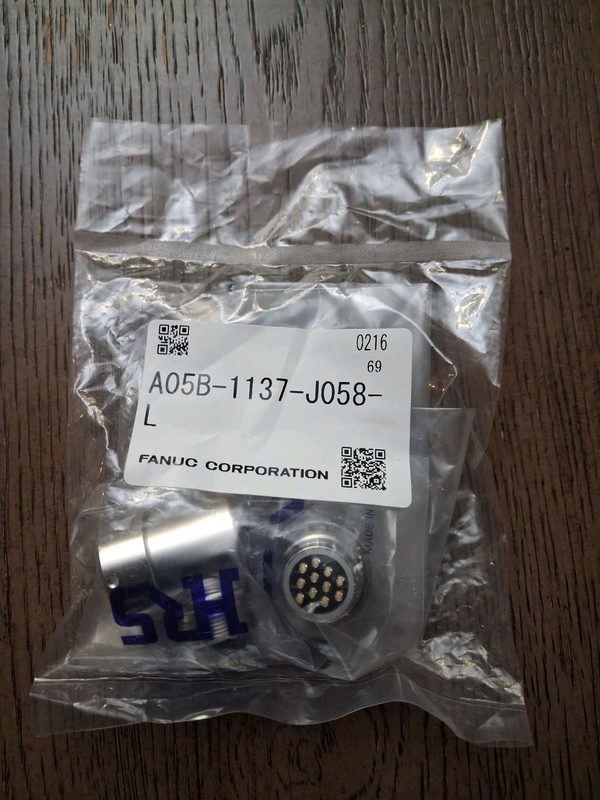 Робот FANUC A05B-1137-J058-L