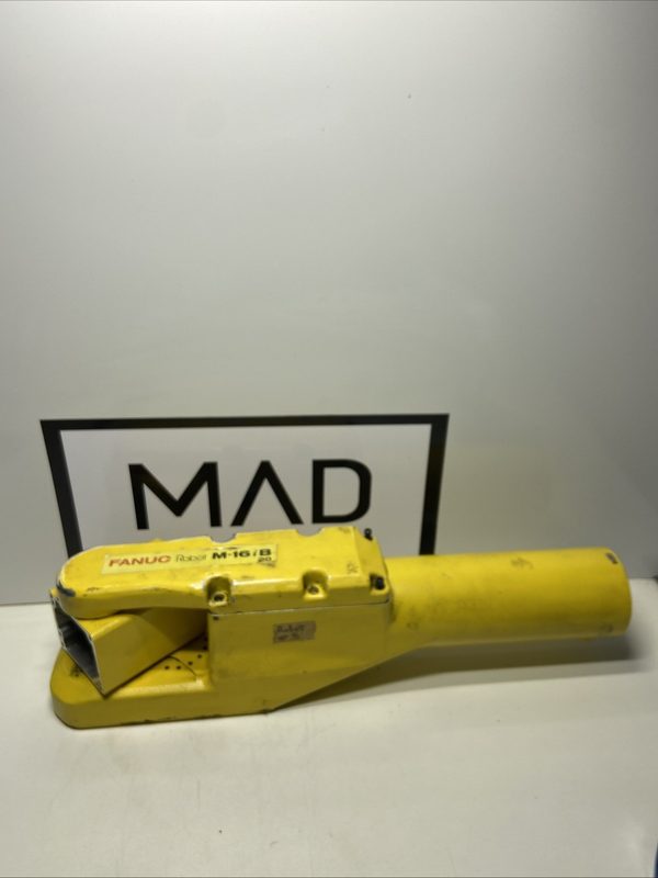 Робот FANUC A05B-1215-B602