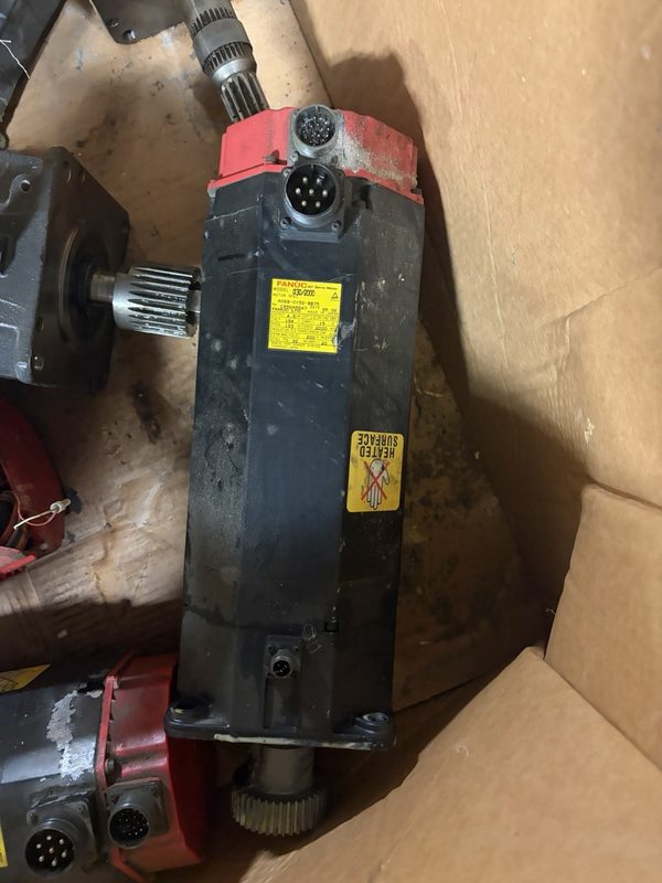 Серводвигатель FANUC A06B-0153-B675