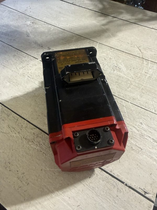 Серводвигатель FANUC A06B-0212-B700