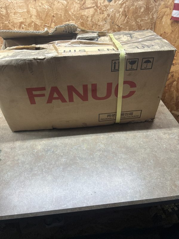 Серводвигатель FANUC A06B-0273-B100