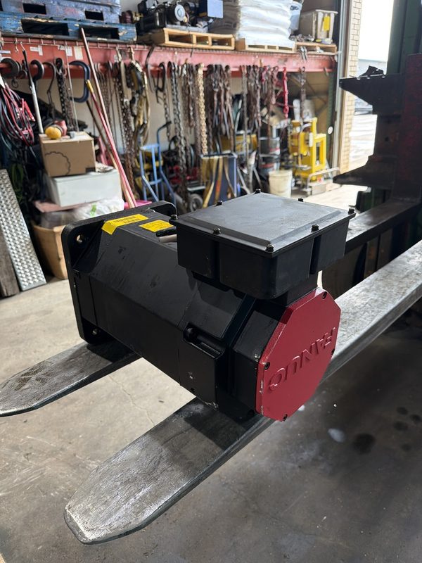 Серводвигатель FANUC A06B-0303-B131