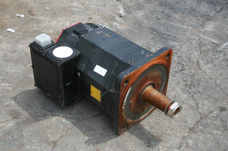 Серводвигатель FANUC A06B-0332-B076