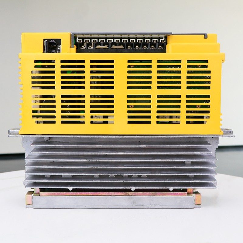 Сервоусилитель FANUC A06B-6089-H202