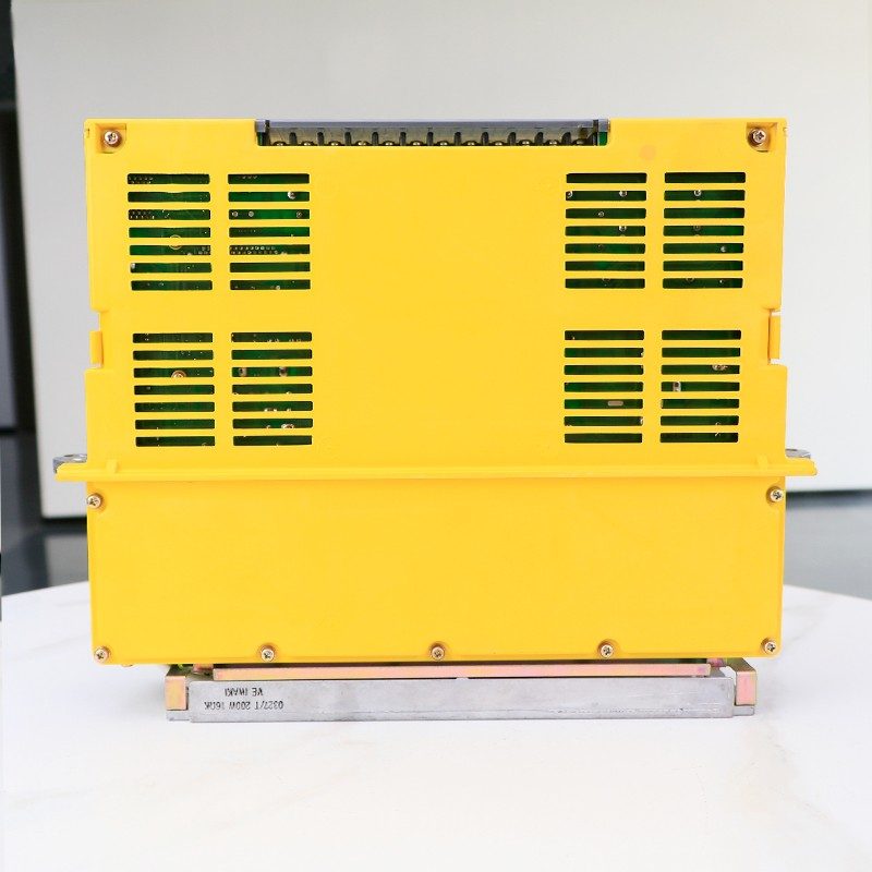 Сервоусилитель FANUC A06B-6089-H203