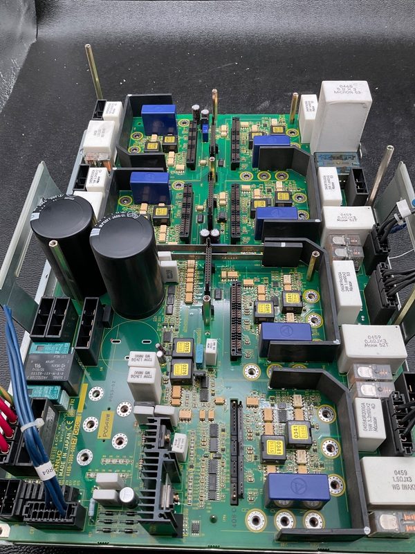 Сервоусилитель FANUC A06B-6105-H002