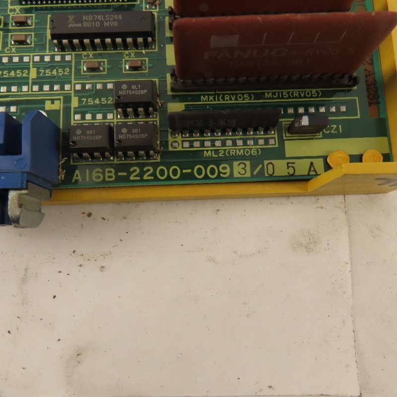 Робот FANUC A16B-2200-0093/05A
