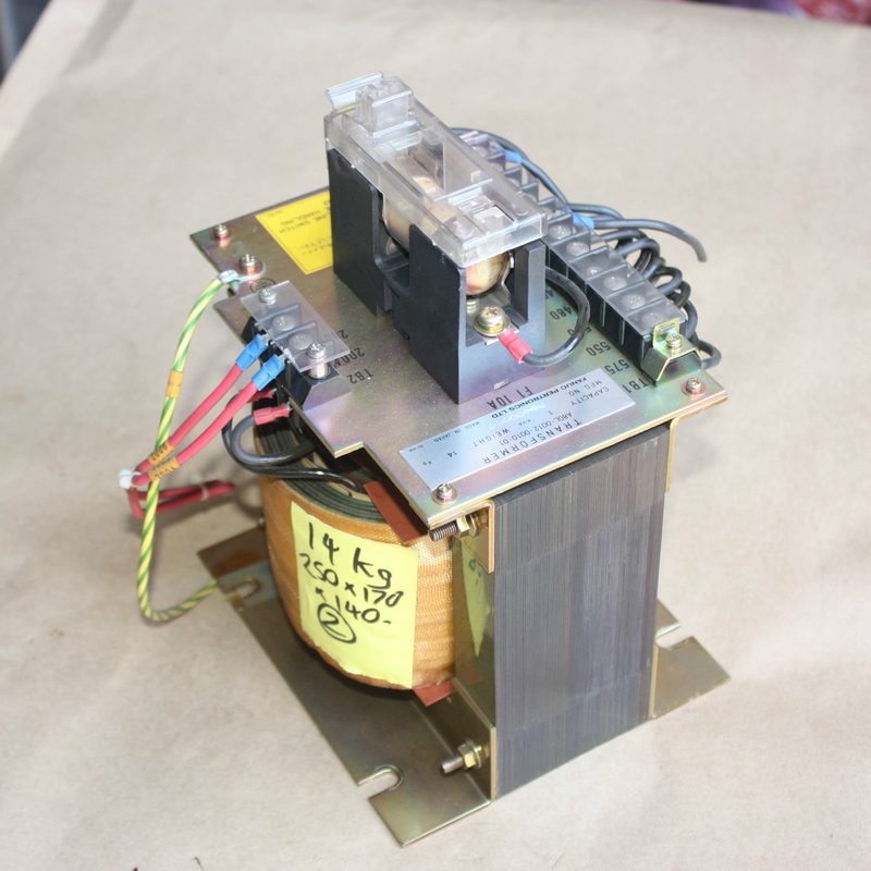 Робот FANUC A80L-0012-0010-01