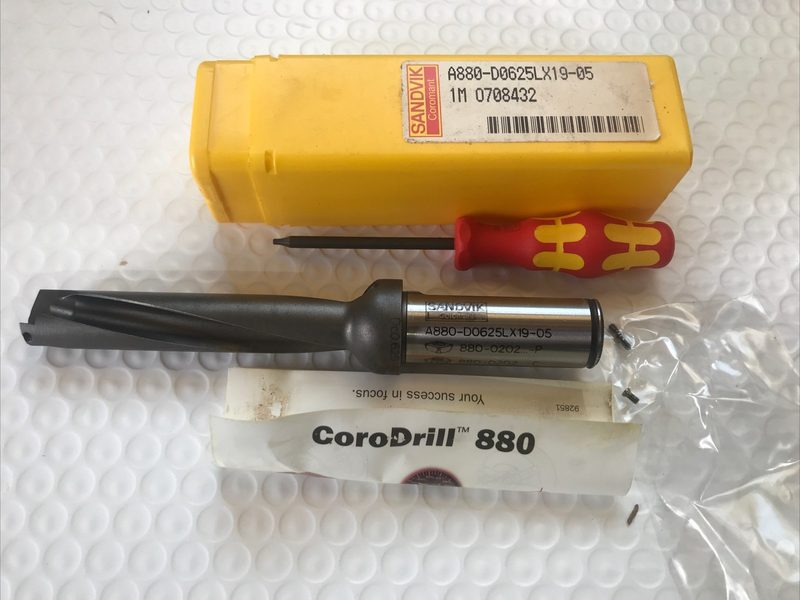 Режущий инструмент Sandvik A880-D0625LX19-05