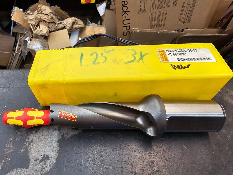 Режущий инструмент Sandvik A880-D1250LX38-03