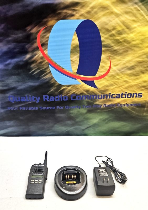 Радиостанция Motorola AAH25RDH9DP7AN