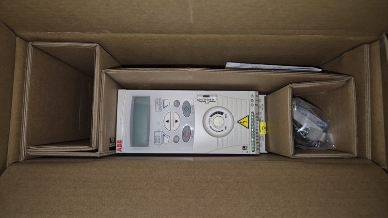 Частотный преобразователь ABB ACS150-03U-02A4-4