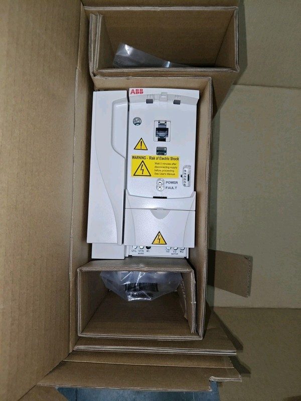 Частотный преобразователь ABB ACS310-01U-07A5-2
