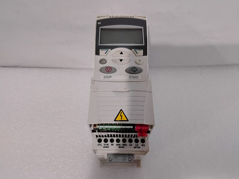 Частотный преобразователь ABB ACS350-03U-05A6-4