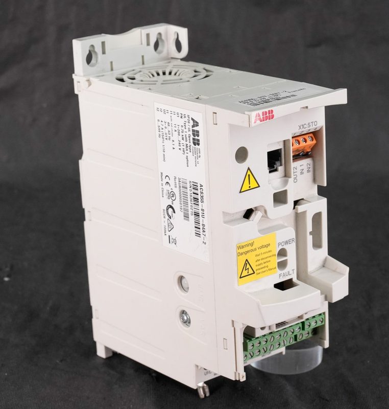 Частотный преобразователь ABB ACS355-01U-04A7-2
