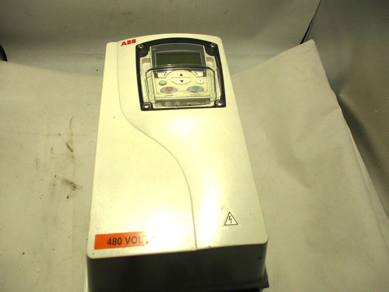 Частотный преобразователь ABB ACS355-03U-05A6-4+B063