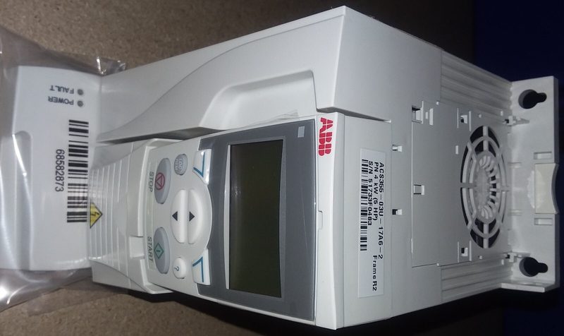 Частотный преобразователь ABB ACS355-03U-17A6-2+J400