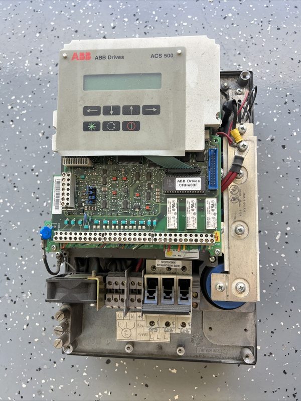 Частотный преобразователь ABB ACS501-015-4-N0P2