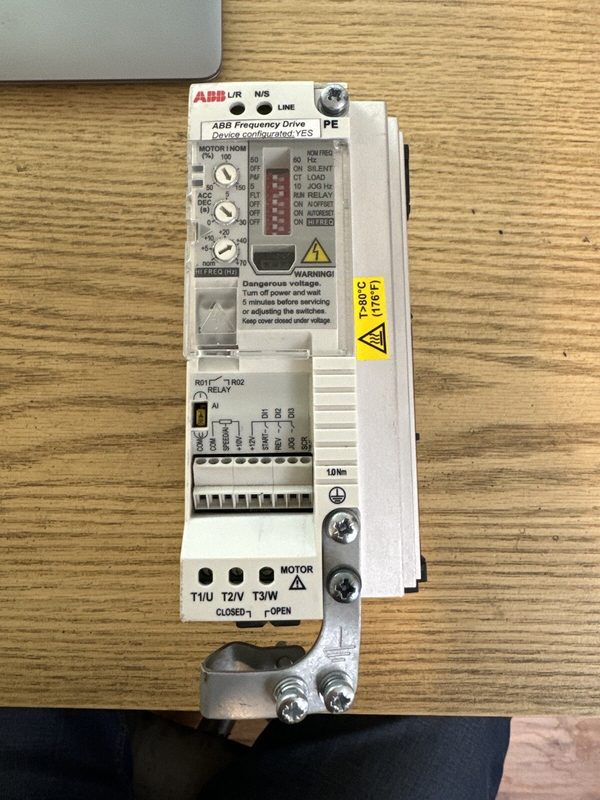Частотный преобразователь ABB ACS55-01E-04A3-2