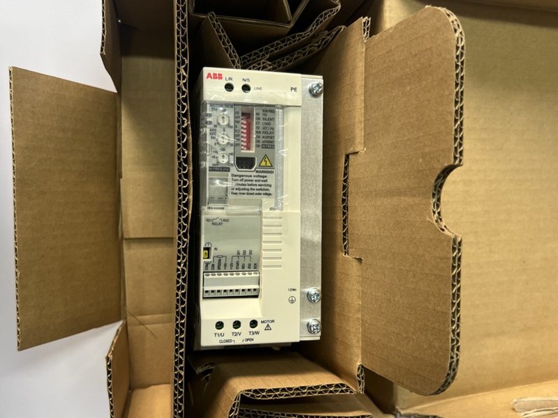 Частотный преобразователь ABB ACS55-01N-09A8-2