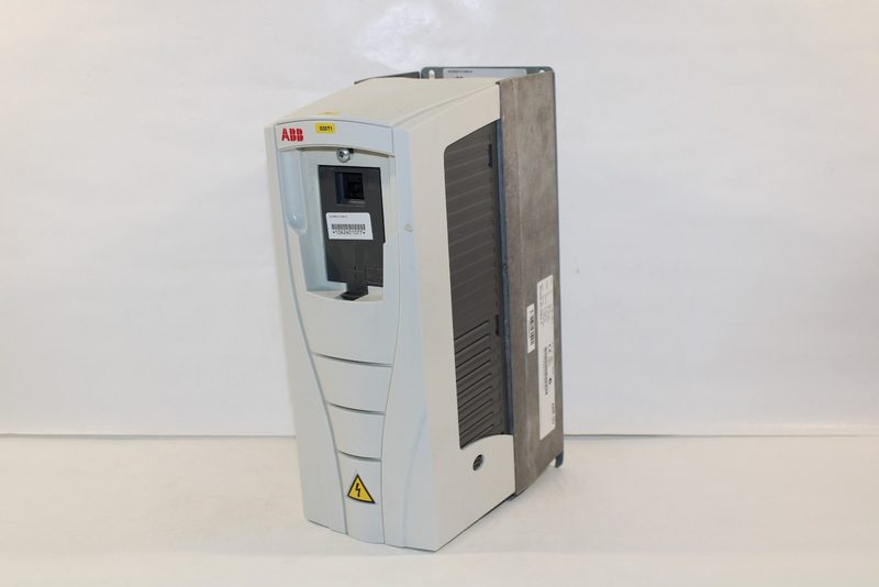 Частотный преобразователь ABB ACS550-01-03A3-4
