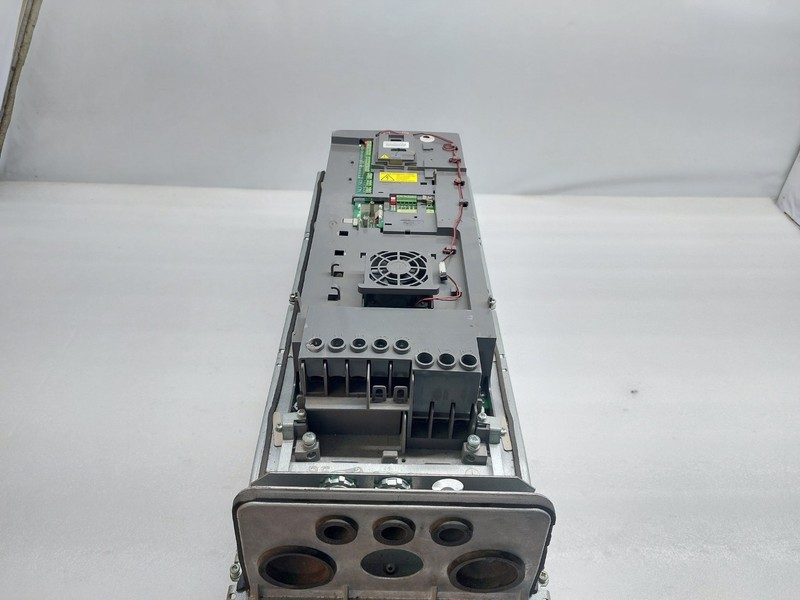 Частотный преобразователь ABB ACS550-01-059A-4+B055
