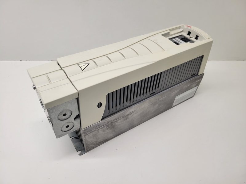 Частотный преобразователь ABB ACS550-U1-02A7-6