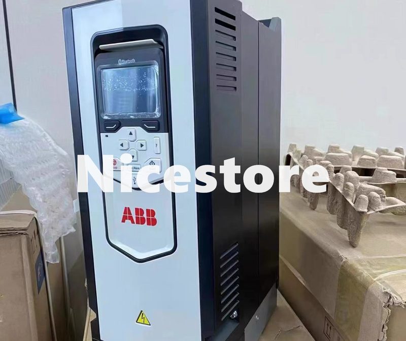 Частотный преобразователь ABB ACS880-01-04A0-3