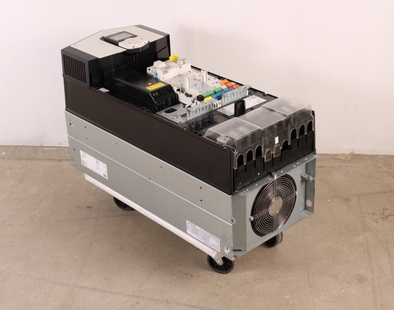 Частотный преобразователь ABB ACS880-01-240A-5