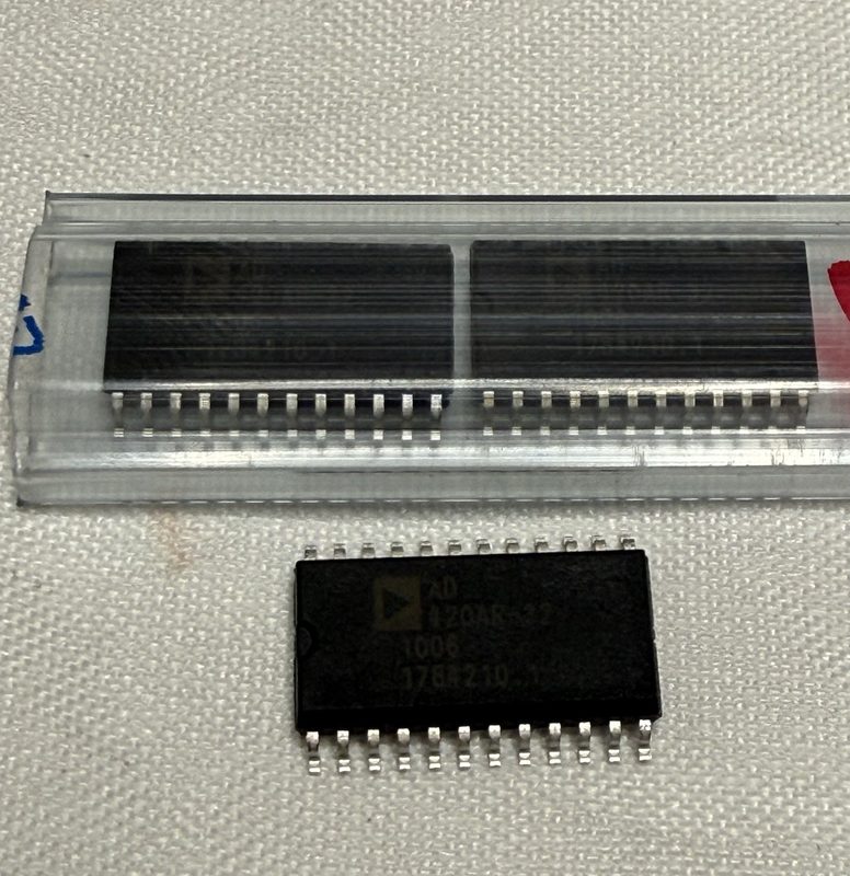 Микросхема Analog Devices AD420AR-32