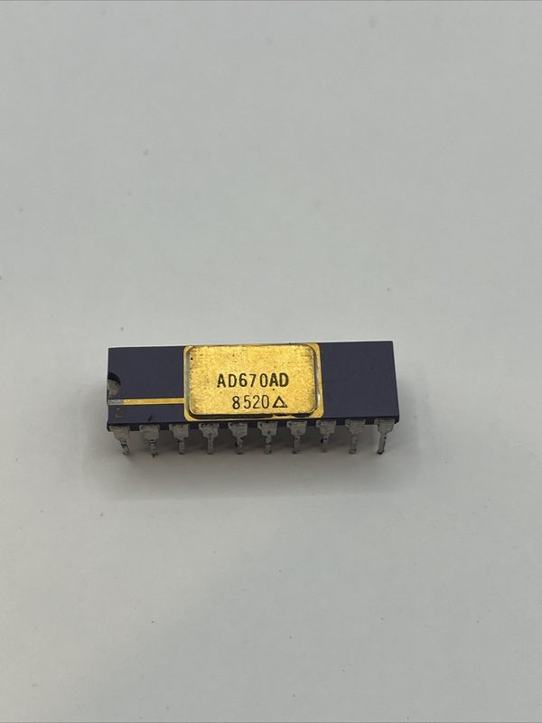 Микросхема Analog Devices AD670AD
