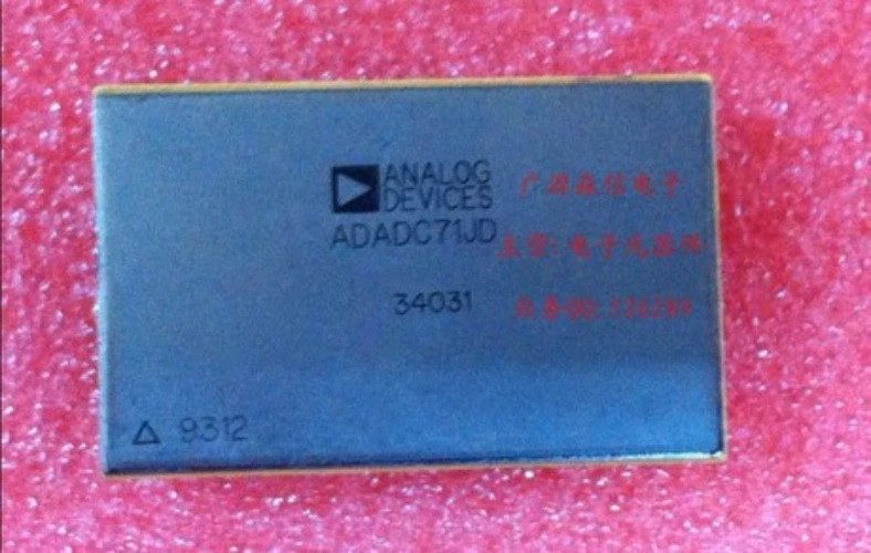 Микросхема Analog Devices ADADC71JD
