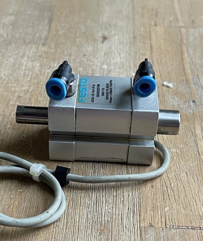 Пневмоцилиндр Festo ADN-16-10-I-P-A