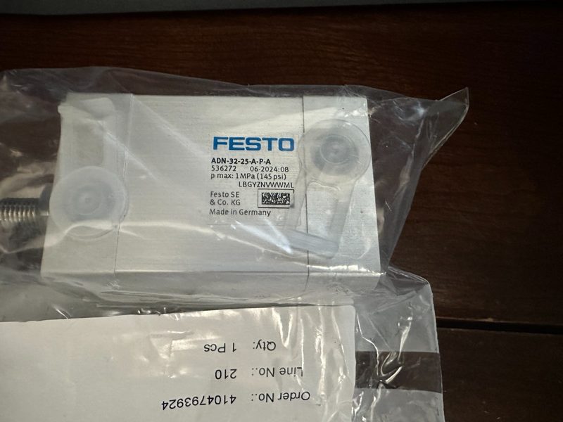 Пневмоцилиндр Festo ADN-32-25-A-P-A