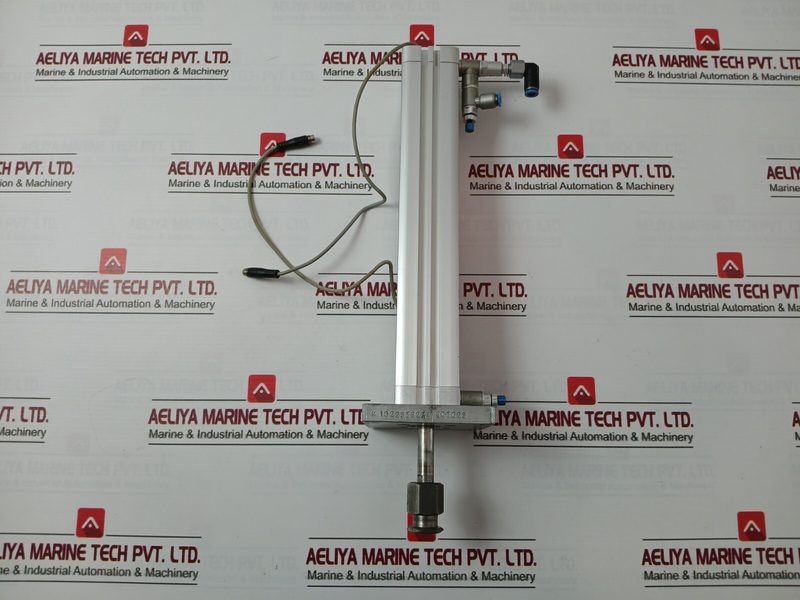 Пневмоцилиндр Festo ADN-32-250-A-P-A