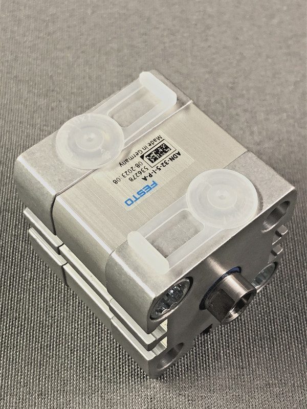 Пневмоцилиндр Festo ADN-32-5-I-P-A