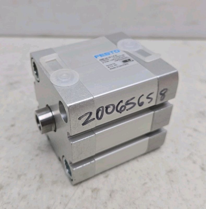 Пневмоцилиндр Festo ADN-50-25-I-P-A