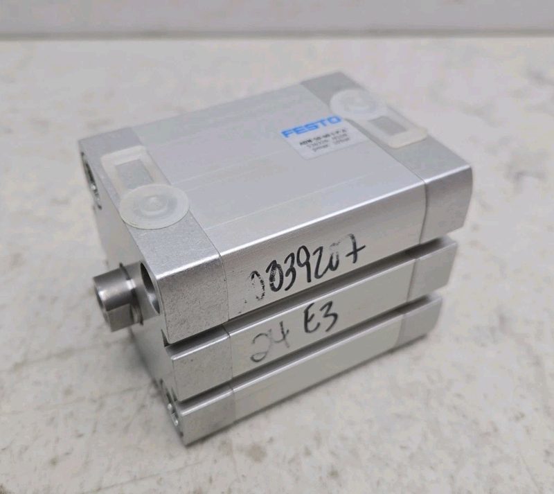 Пневмоцилиндр Festo ADN-50-40-I-P-A