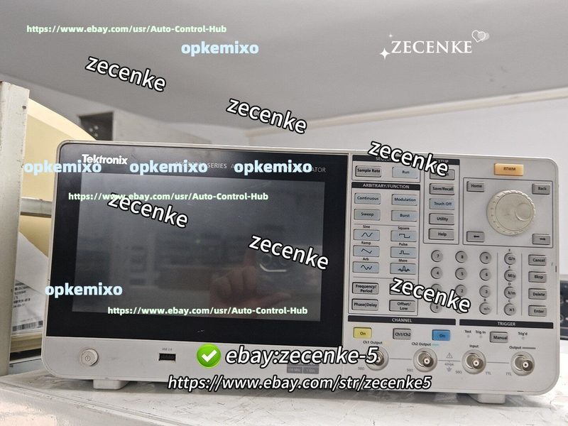 Генератор сигналов Tektronix AFG30102