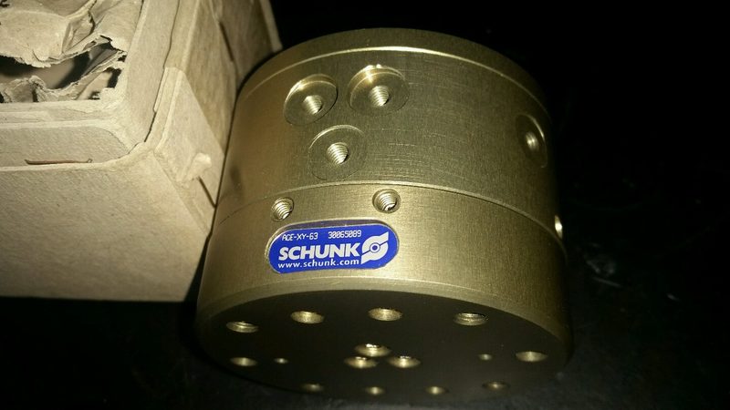 Робот Schunk AGE-XY63