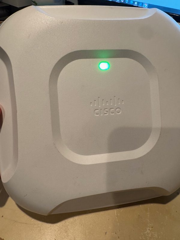 Точка доступа Cisco AIR-AP-BRACKET-1