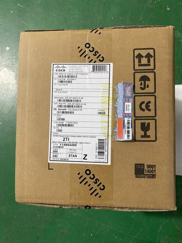 Точка доступа Cisco AIR-AP1562D-E-K9