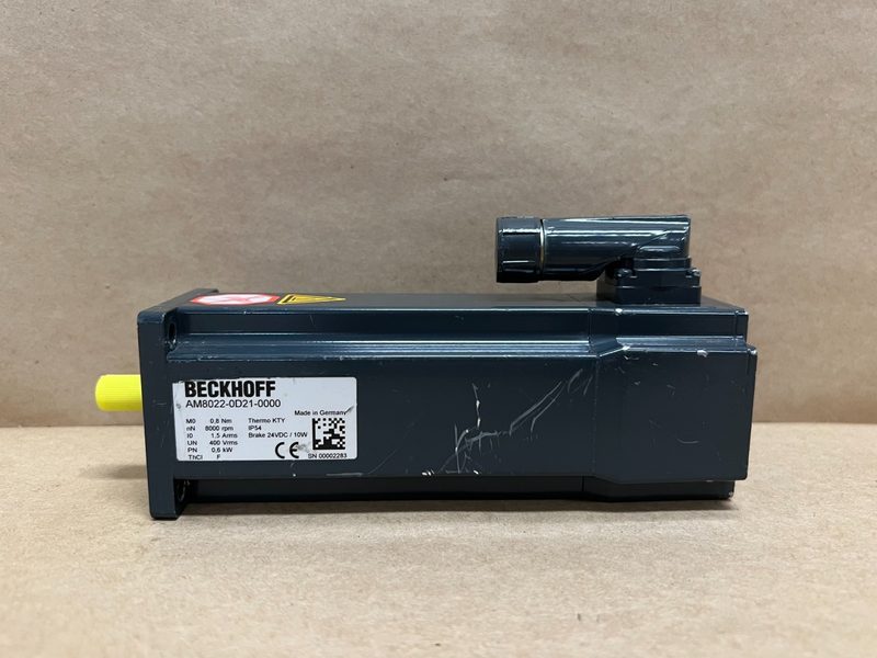 Серводвигатель Beckhoff AM8022-0D21-0000
