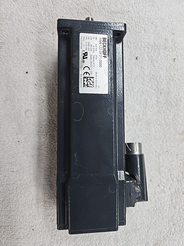 Серводвигатель Beckhoff AM8122-0F21-0000