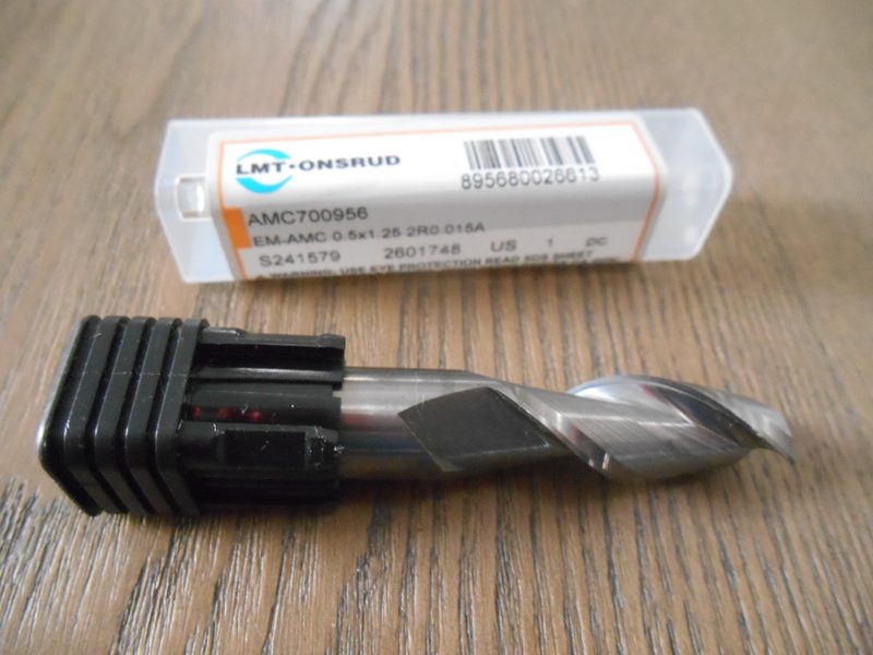 Режущий инструмент AMC700956