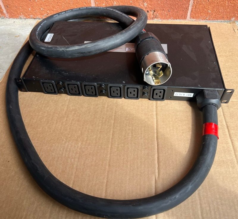 Блок розеток APC AP7516