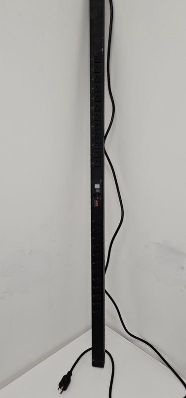 Блок розеток APC AP7830