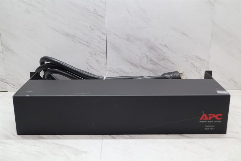Блок розеток APC AP7902
