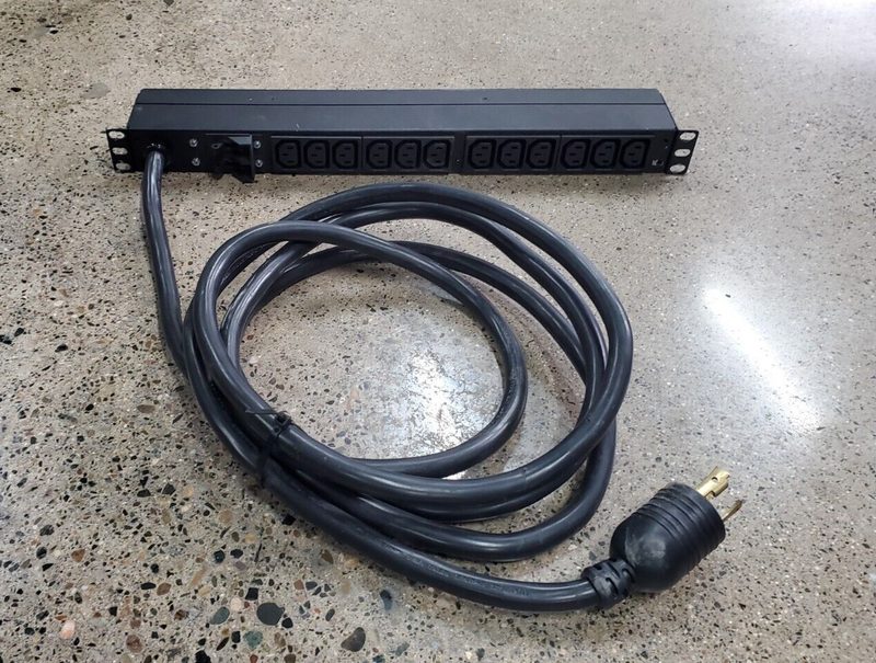 Блок розеток APC AP9571
