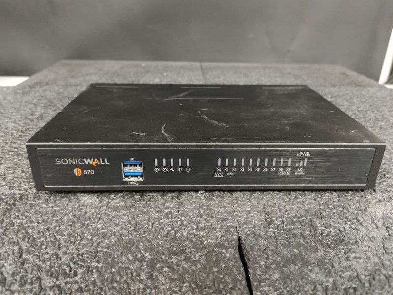 Межсетевой экран SonicWall APL62-0F7